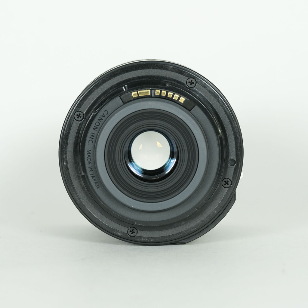 Canon EF-S18-55mm F3.5-5.6 IS Canon EF-S18-55mm F3.5-5.6 IS