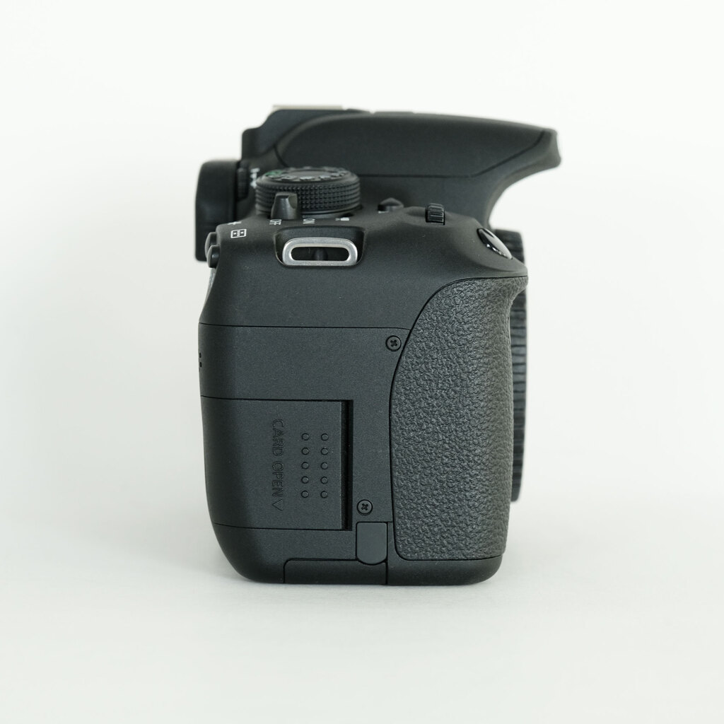 フィルムカメラ Canon x7i EOS Kiss X7i - キヤノンカメラミュージアム