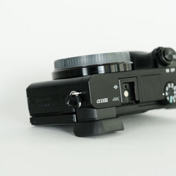 SONY α6100（ILCE-6100）