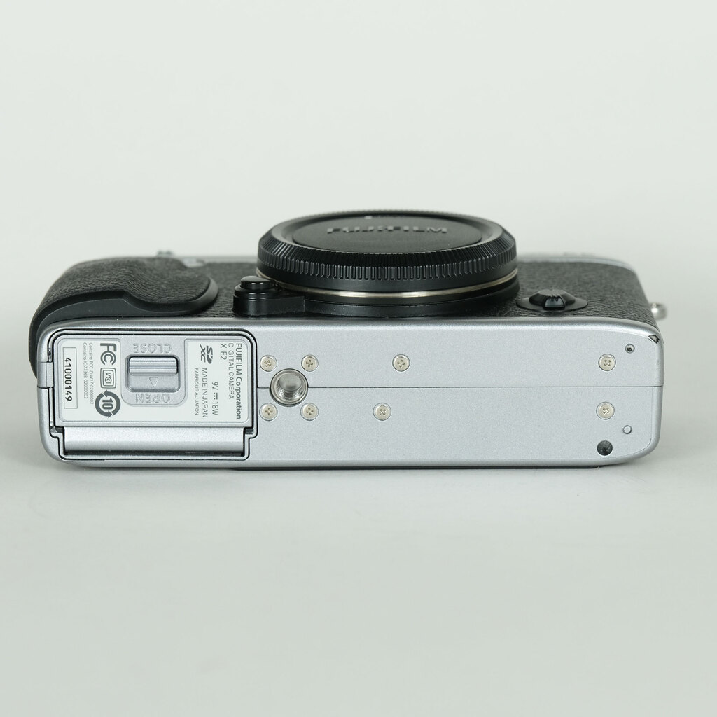 FUJIFILM X-E2