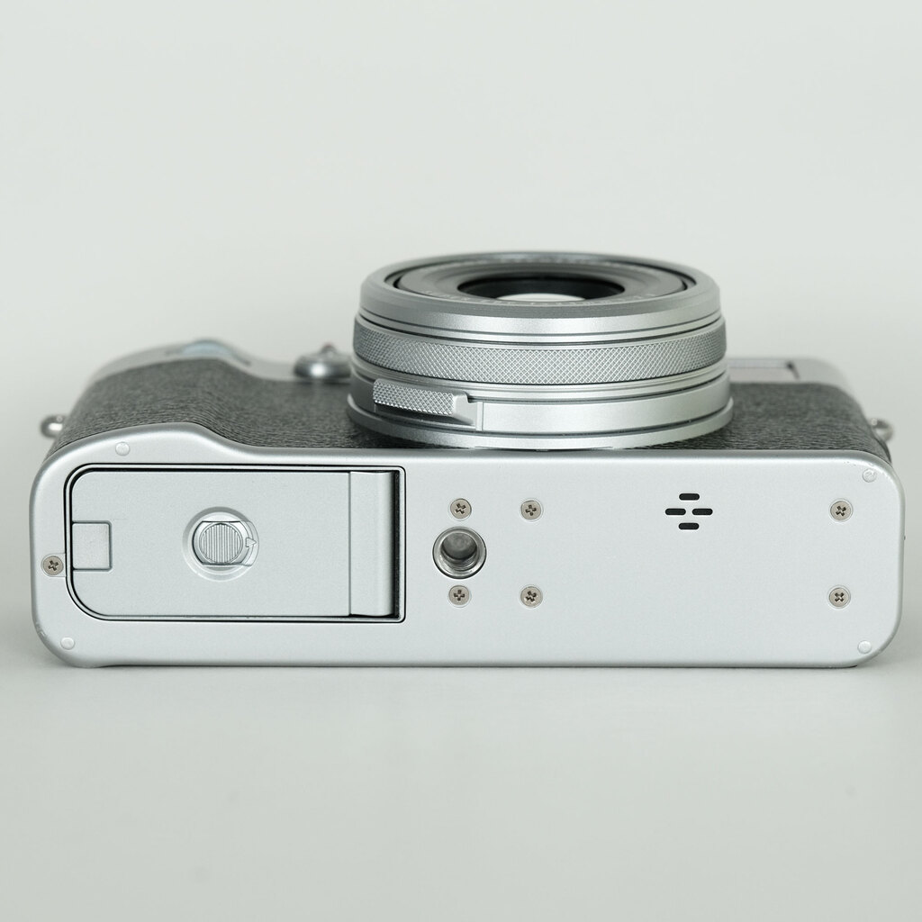 FUJIFILM X100V シルバー