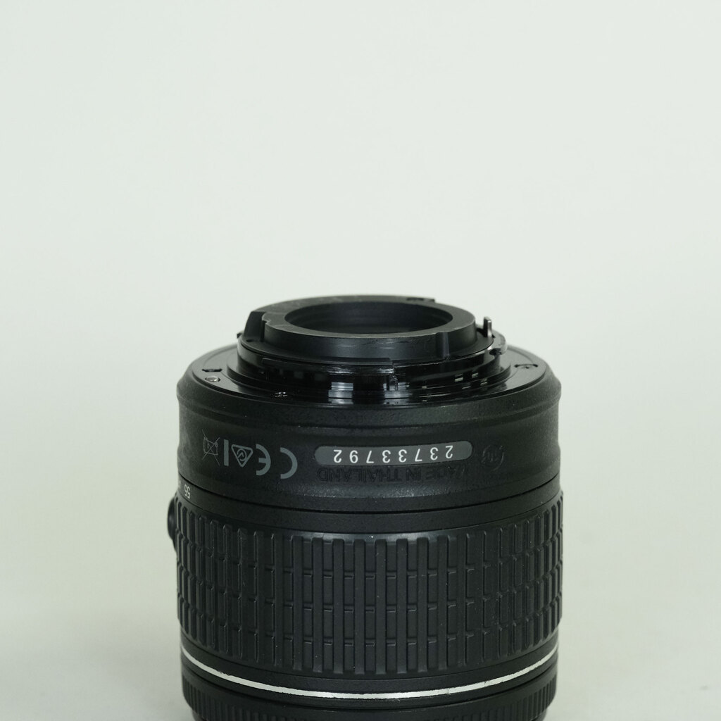 Nikon AF-P DX NIKKOR 18-55mm F3.5-5.6G VR Nikon AF-P DX NIKKOR 18-55mm F3.5-5.6G VR