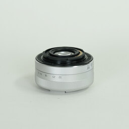 Panasonic LUMIX G VARIO 12-32mm / F3.5-5.6 ASPH. / MEGA O.I.S.