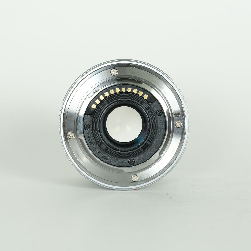 OLYMPUS M.ZUIKO DIGITAL 25mm F1.8 OLYMPUS M.ZUIKO DIGITAL 25mm F1.8