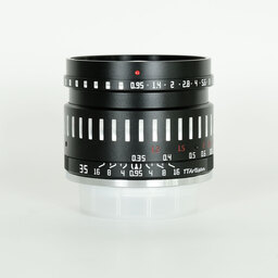 銘匠光学 TTArtisan 35mm F0.95 C (フジフイルムX用) ブラック×シルバー