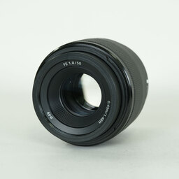 SONY FE 50mm F1.8 SEL50F18F SONY FE 50mm F1.8 SEL50F18F