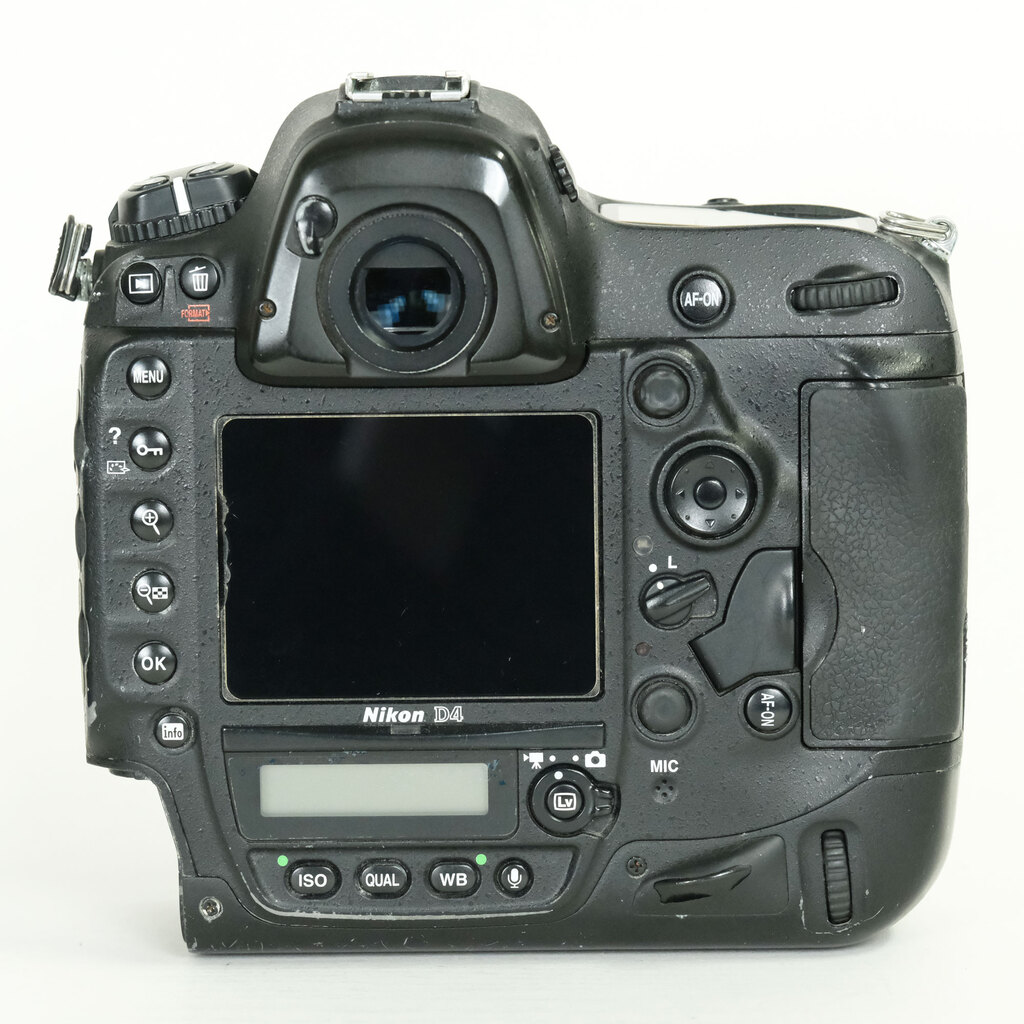 Nikon D4