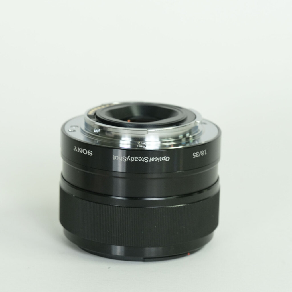 SONY E 35mm F1.8 OSS SEL35F18