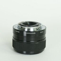 SONY E 35mm F1.8 OSS SEL35F18
