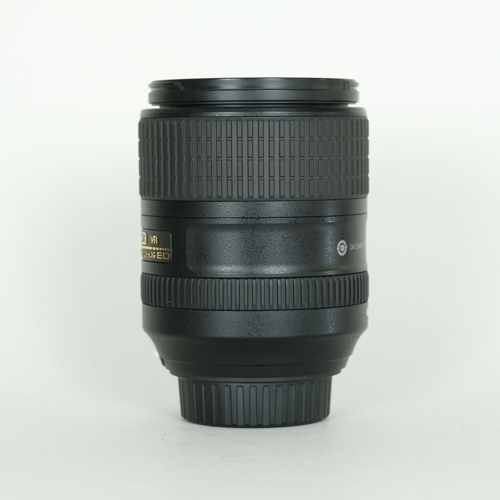 Nikon AF-S DX NIKKOR 18-300mm f/3.5-6.3G ED VR Nikon AF-S DX NIKKOR 18-300mm f/3.5-6.3G ED VR
