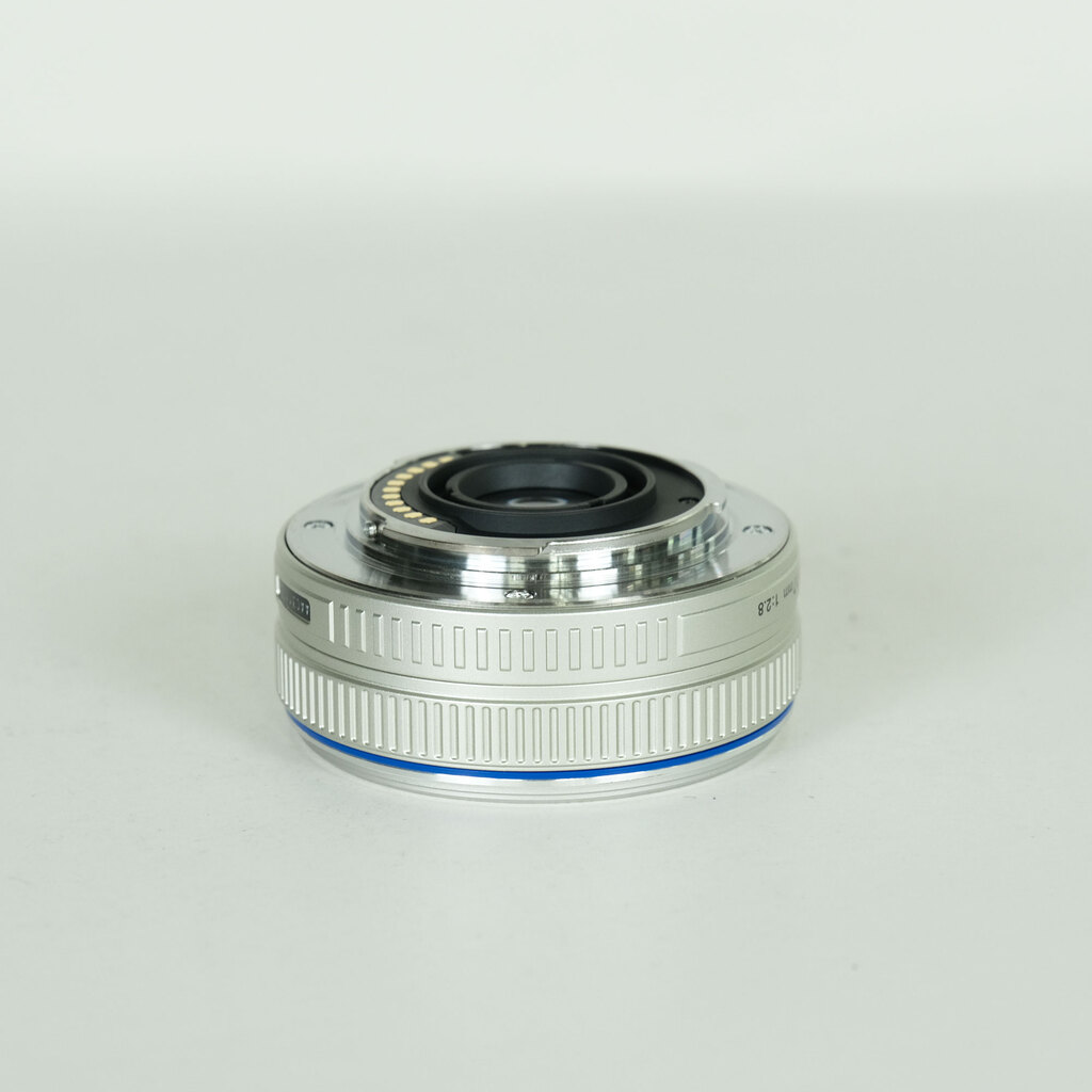 OLYMPUS M.ZUIKO DIGITAL 17mm F2.8 シルバーの出品 | ONE SCENE（ワン