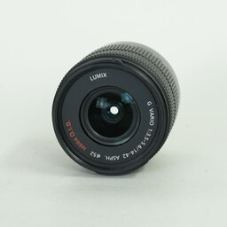 Panasonic LUMIX G VARIO 14-42mm F3.5-5.6 ASPH./MEGA O.I.S.