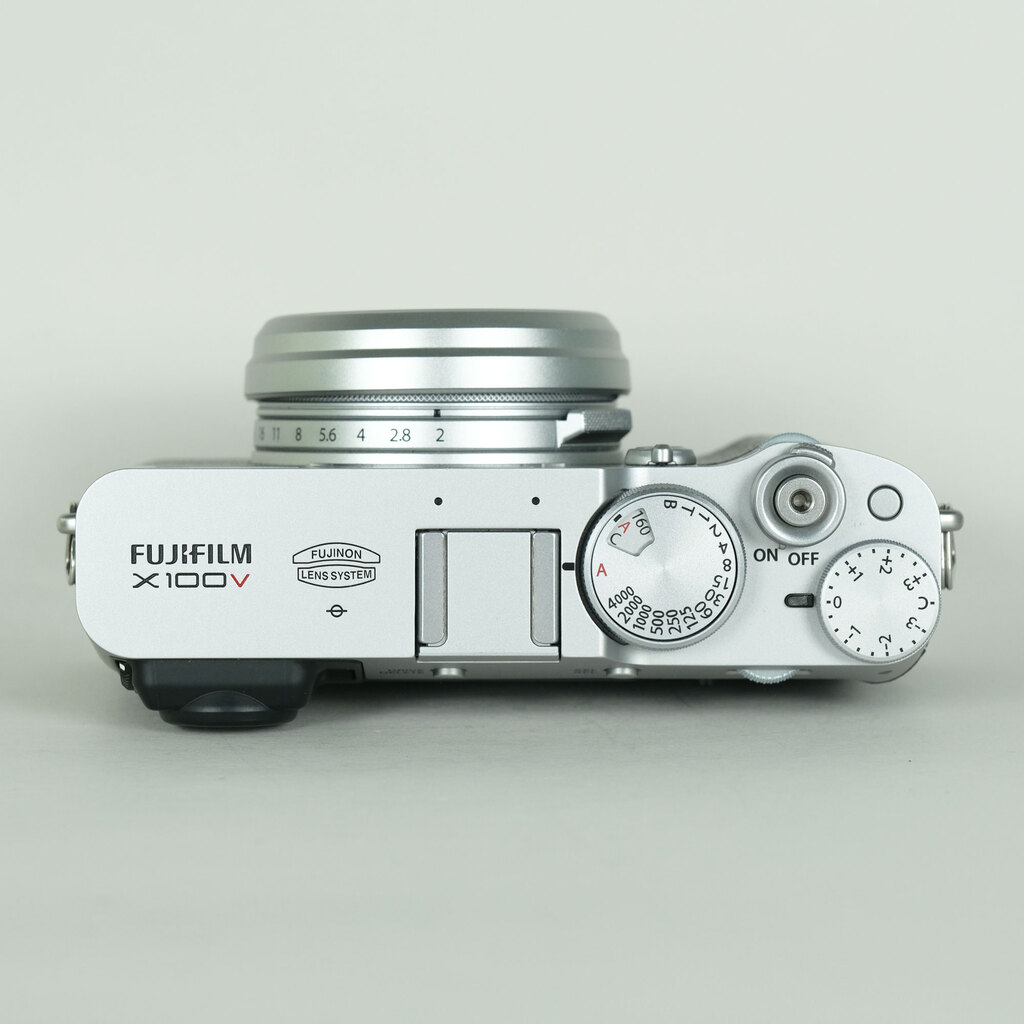 FUJIFILM X100V シルバー