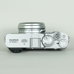 FUJIFILM X100V シルバー