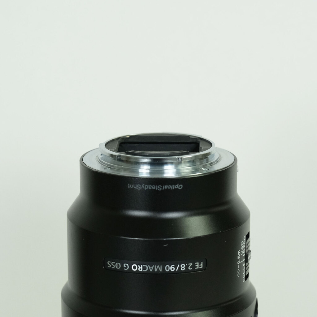 SONY FE 90mm F2.8 Macro G OSS SEL90M28G