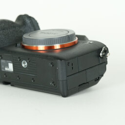 SONY α7 IV(ILCE-7M4) SONY α7 IV(ILCE-7M4)