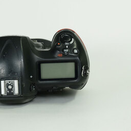 Nikon D5 ボディ（CF-Type）
