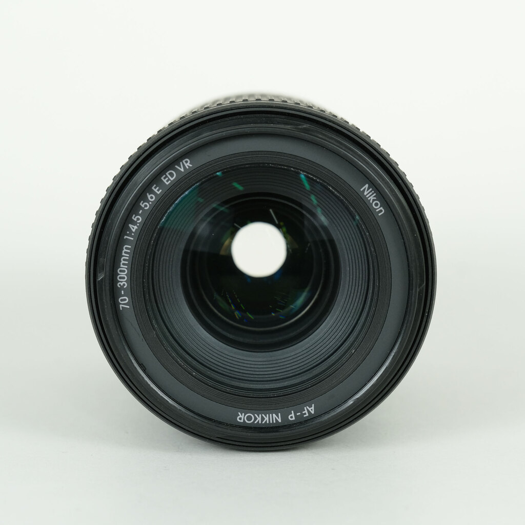 Nikon AF-P NIKKOR 70-300mm f/4.5-5.6E ED VR