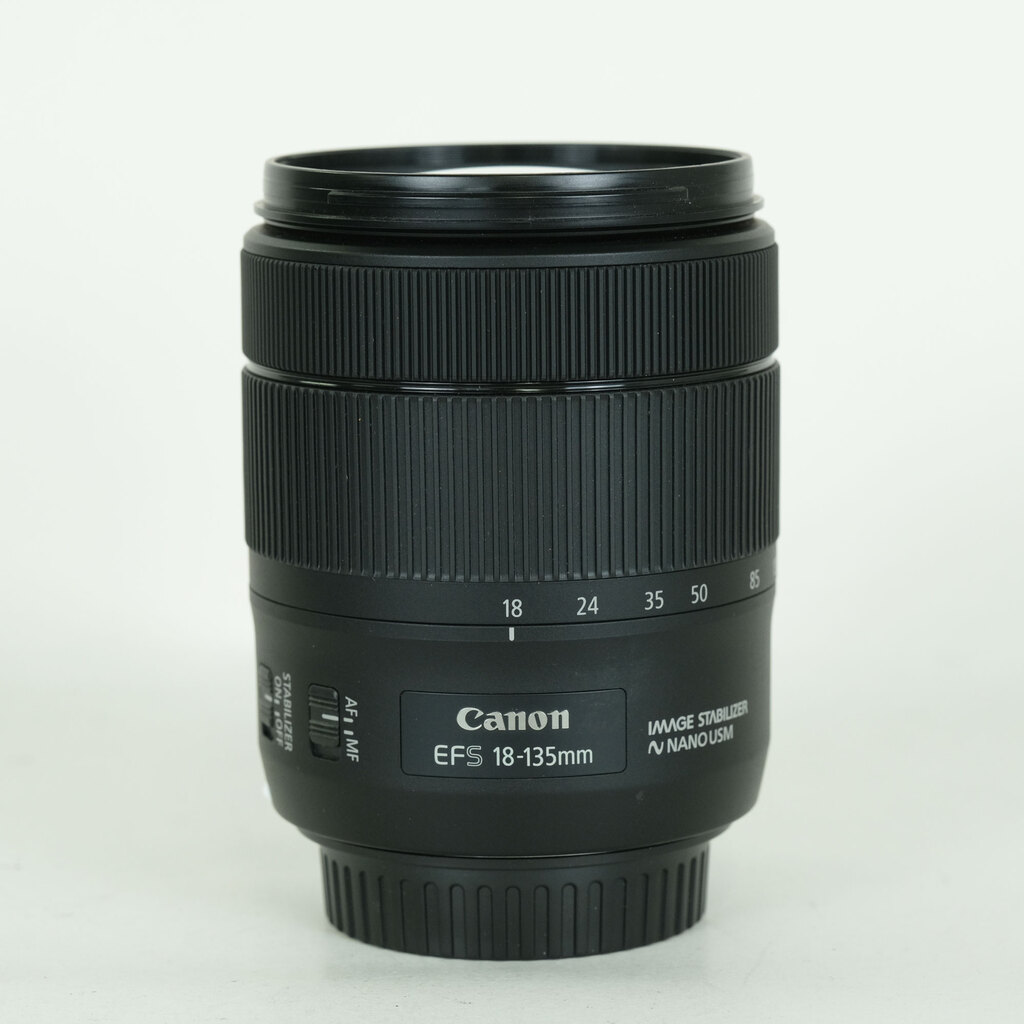Canon EF-S18-135mm F3.5-5.6 IS USM