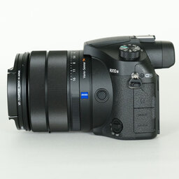 SONY Cyber-shot DSC-RX10M3