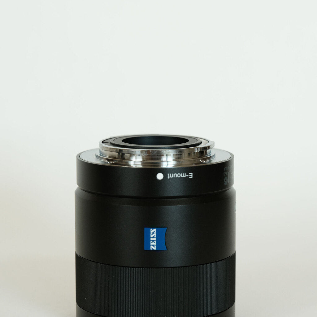 SONY Sonnar T* E 24mm F1.8 ZA SEL24F18Z