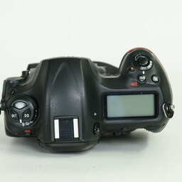 Nikon D5