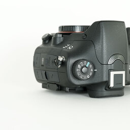 SONY α77IIボディ ILCA-77M2