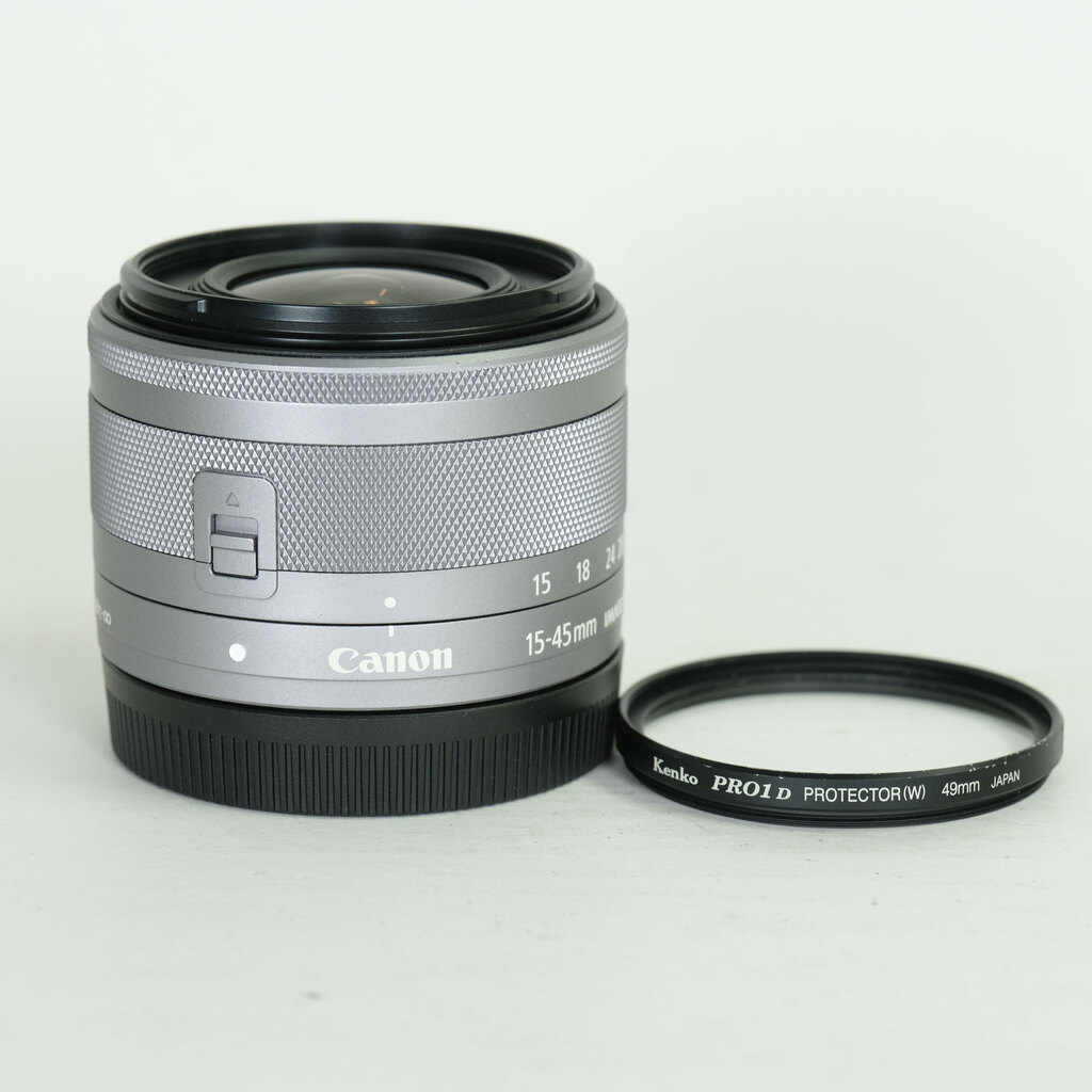 Canon EF-M15-45mm F3.5-6.3 IS STM