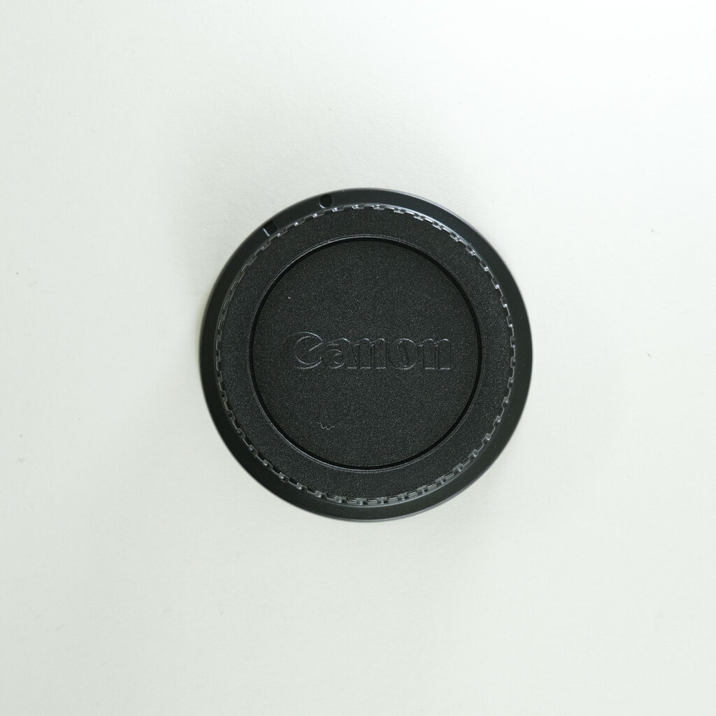 Canon EF-S18-135mm F3.5-5.6 IS USM