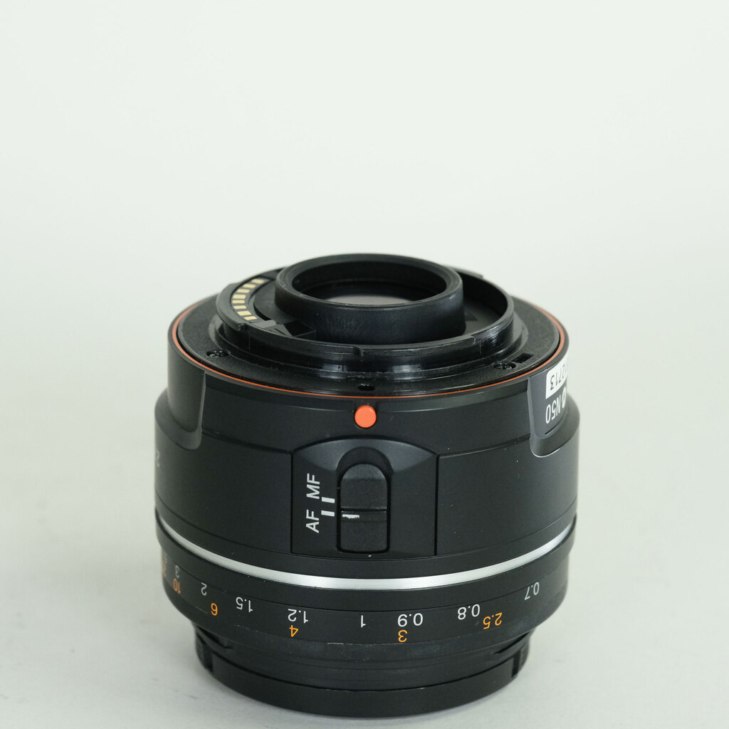 SONY 85mm F2.8 SAM SAL85F28