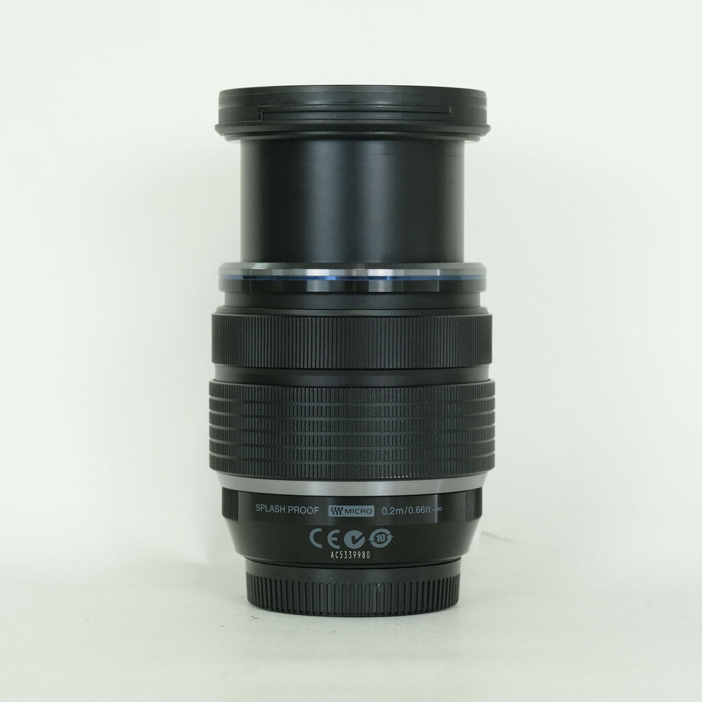 OLYMPUS M.ZUIKO DIGITAL ED 12-40mm F2.8 PRO OLYMPUS M.ZUIKO DIGITAL ED 12-40mm F2.8 PRO