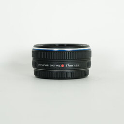 OLYMPUS M.ZUIKO DIGITAL 17mm F2.8 シルバー