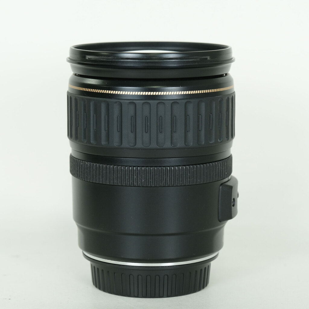 Canon EF28-135mm F3.5-5.6 IS USM