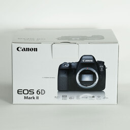 Canon EOS 6D Mark II