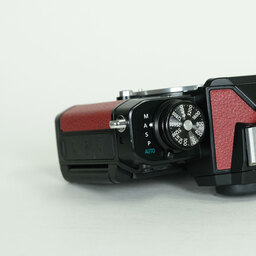 Nikon Z fc ボディ ブラック プレミアムエクステリア張替済み Nikon Z fc ボディ ブラック プレミアムエクステリア張替済み