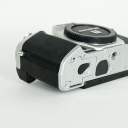 OLYMPUS OM-D E-M5 Mark III