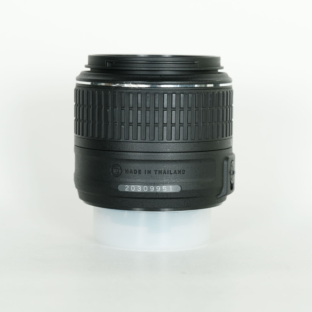 Nikon AF-S DX NIKKOR 18-55mm f3.5-5.6G VR II