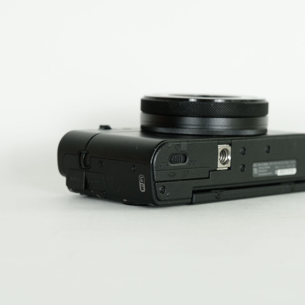 SONY Cyber-shot DSC-RX100M5A