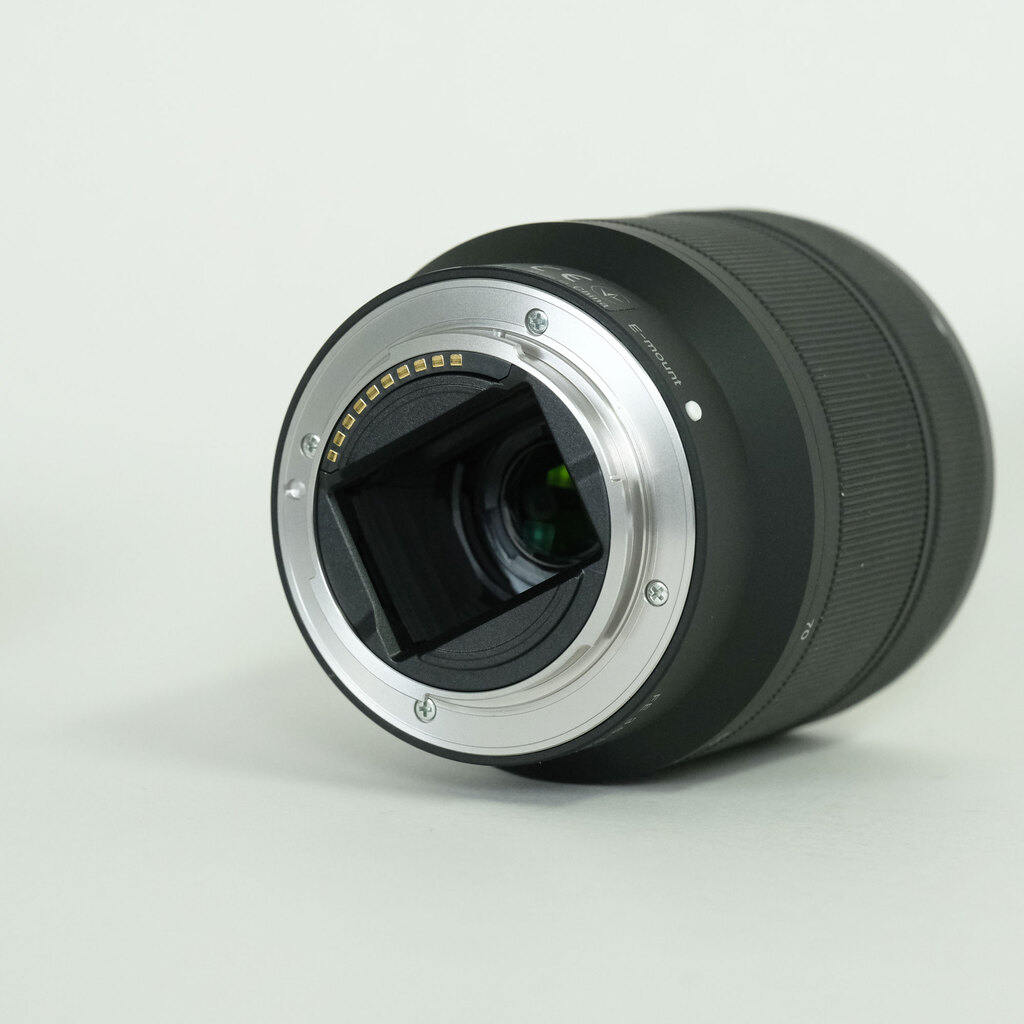 SONY FE 28-70mm F3.5-5.6 OSS SEL2870 SONY FE 28-70mm F3.5-5.6 OSS SEL2870