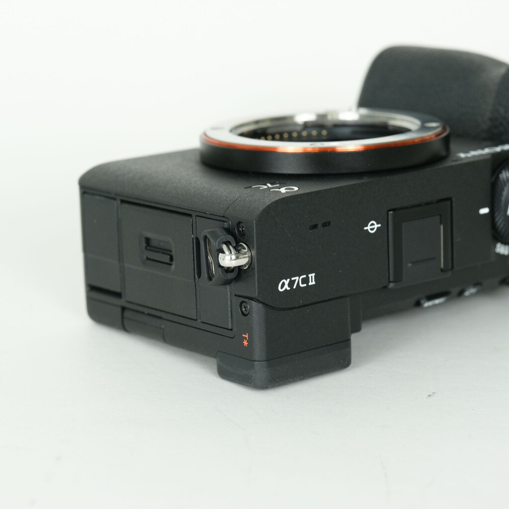 SONY α7C II（ILCE-7CM2）の出品 | ONE SCENE（ワンシーン）