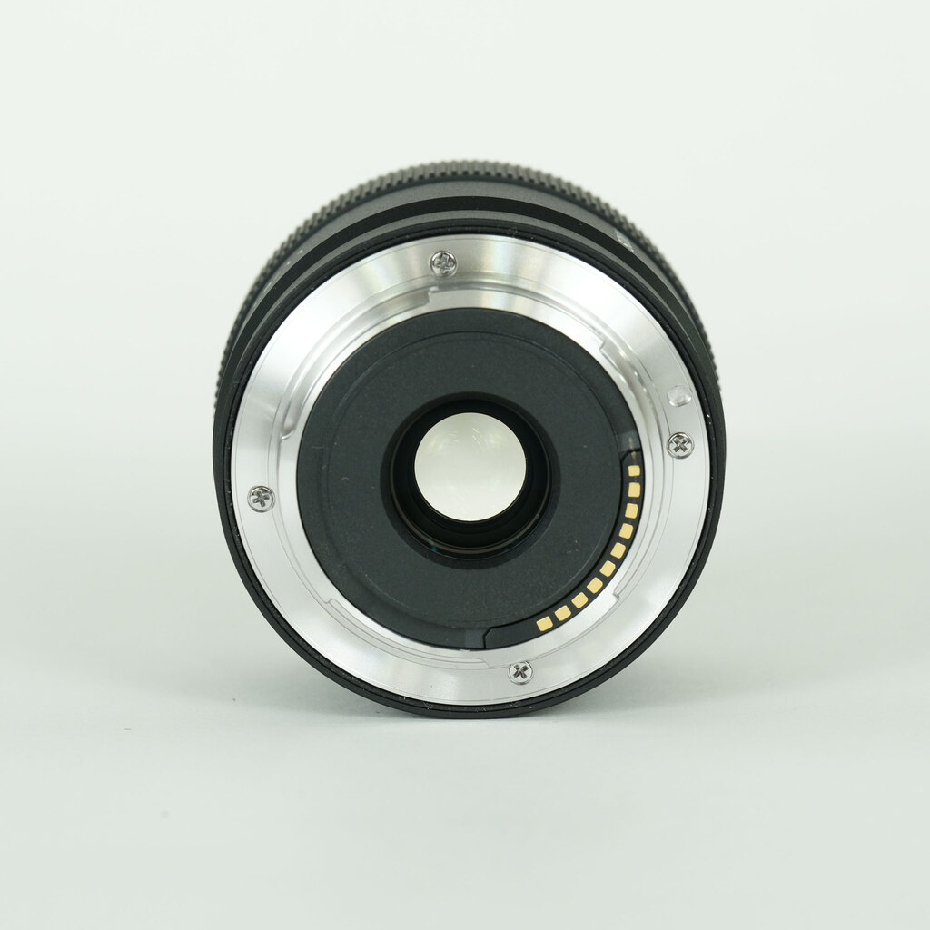 SONY E 11mm F1.8 SEL11F18の出品 | ONE SCENE（ワンシーン）