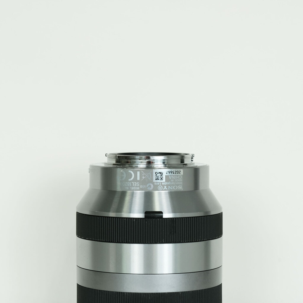 SONY E18-200mm F3.5-6.3 OSS SEL18200