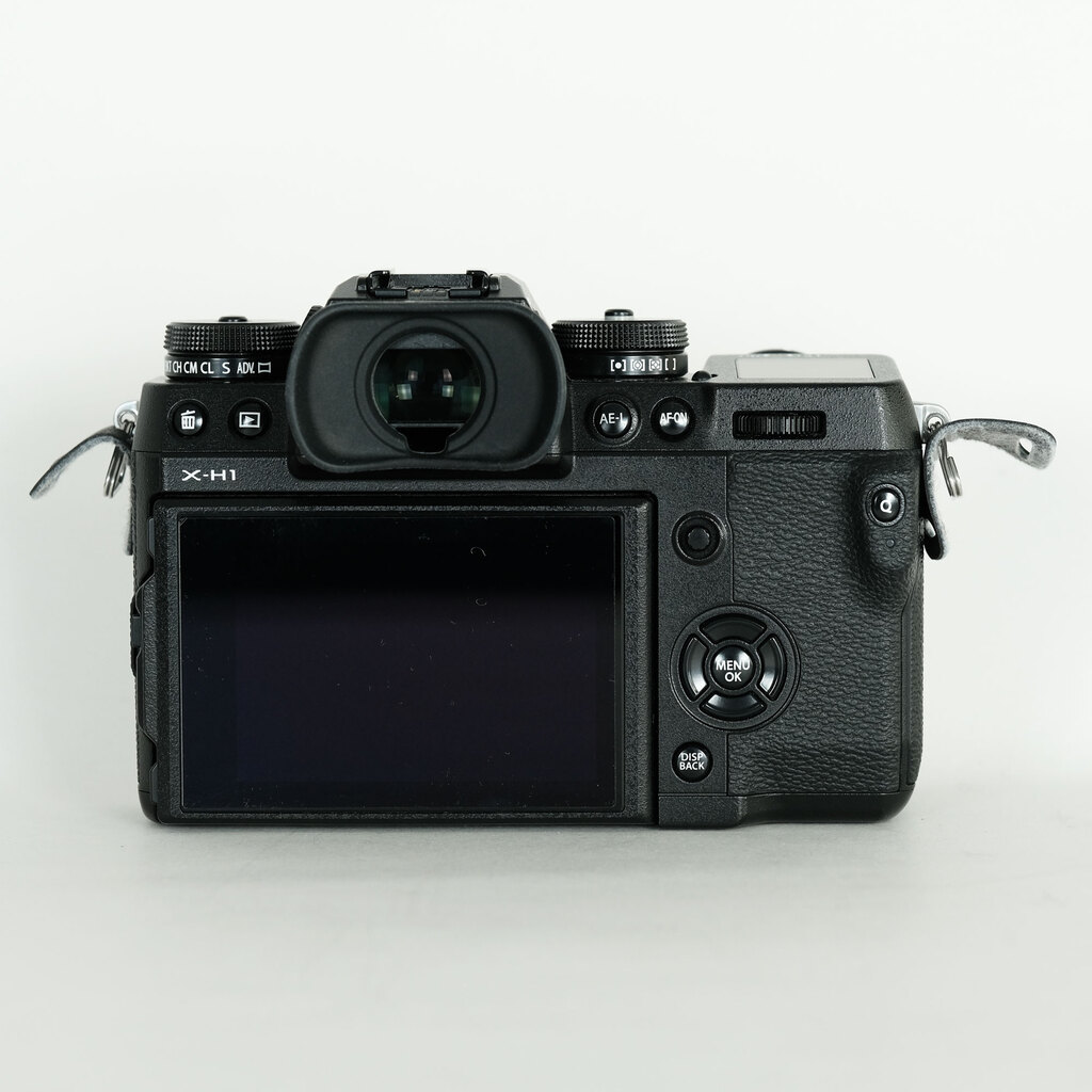FUJIFILM X-H1