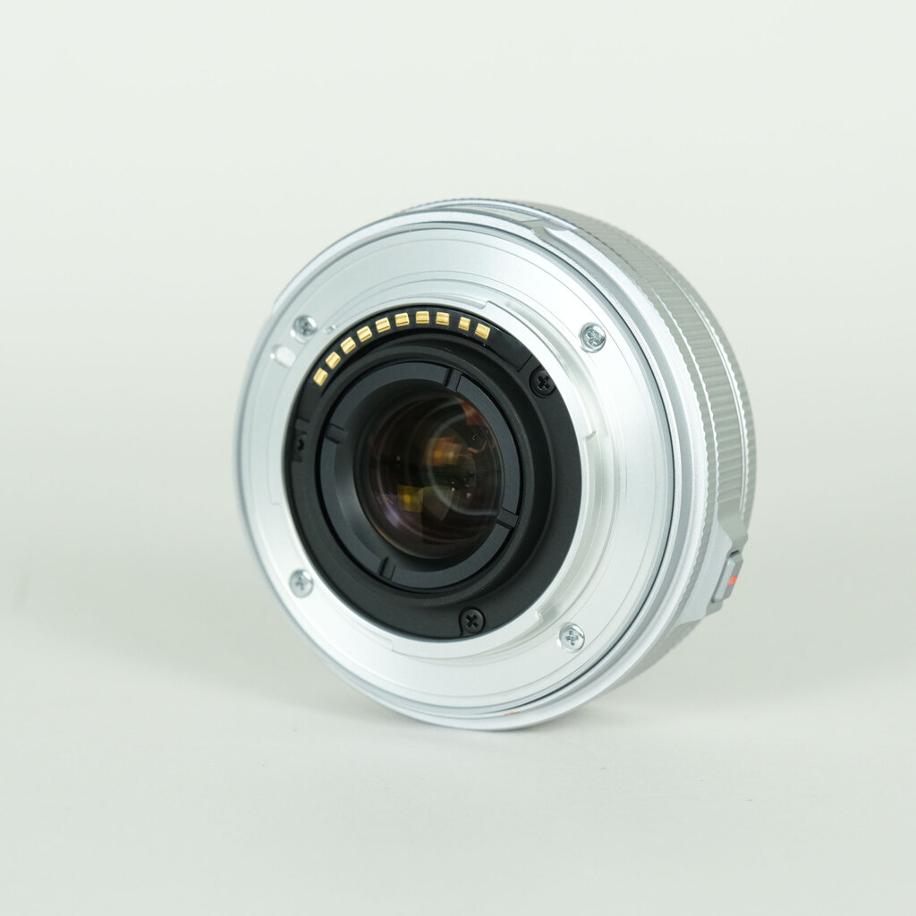 FUJIFILM XF23mmF2.8 R WRの出品 | ONE SCENE（ワンシーン）