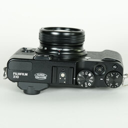 FUJIFILM X10 ブラック