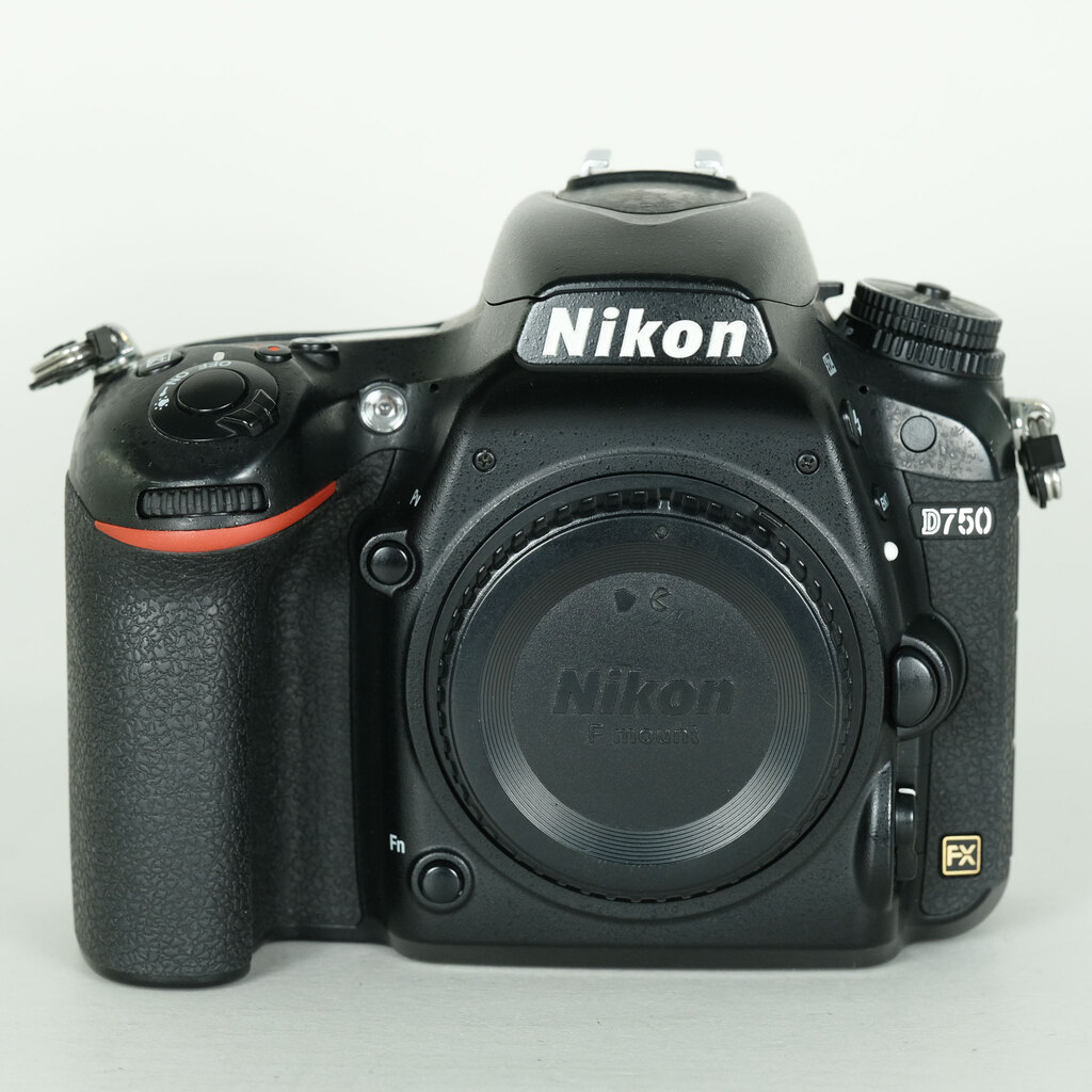D750 ボディ 中古価格比較 - 価格.com