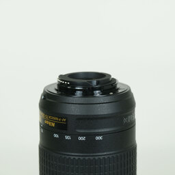 Nikon AF-P DX NIKKOR 70-300mm f/4.5-6.3G ED VR Nikon AF-P DX NIKKOR 70-300mm f/4.5-6.3G ED VR