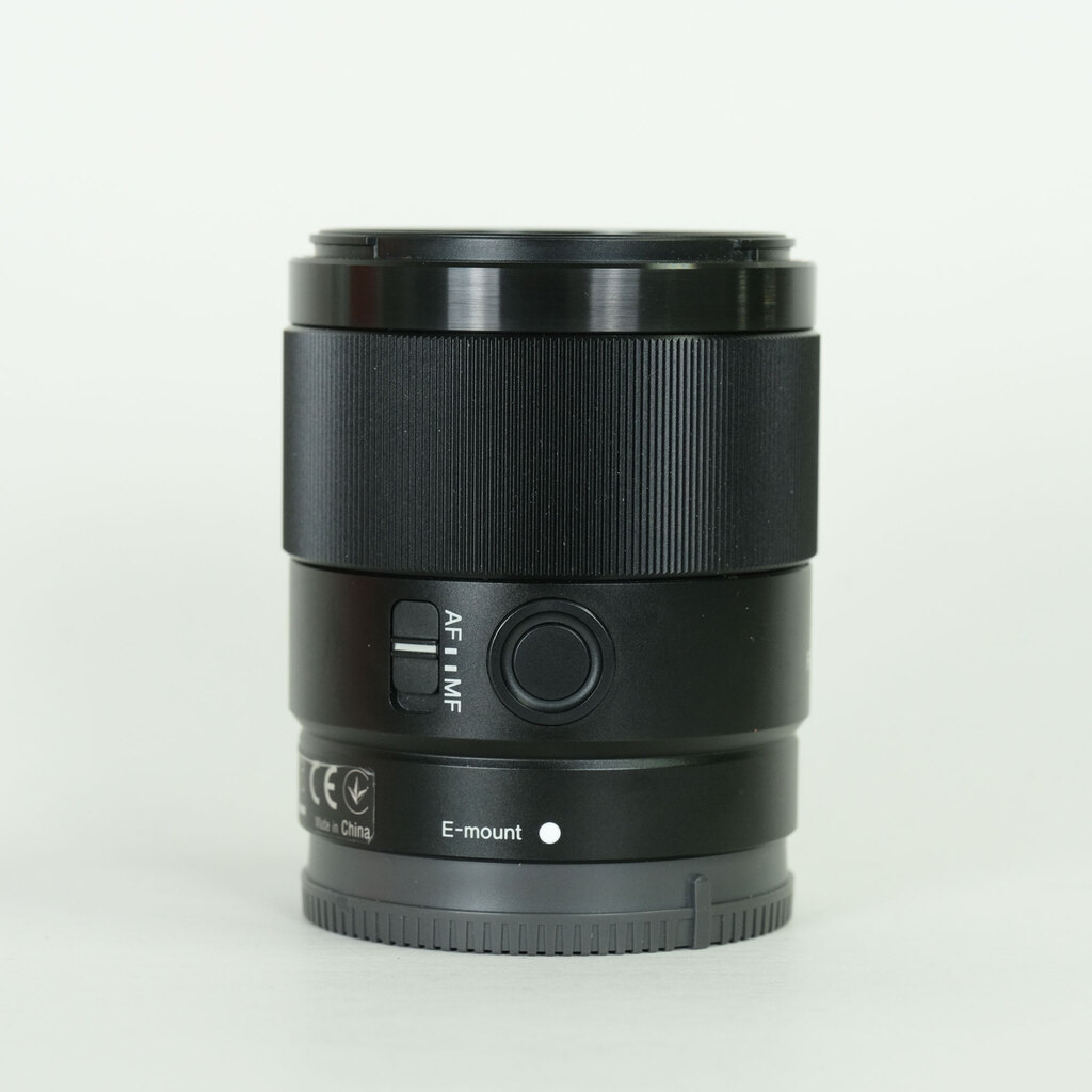 SONY FE 35mm F1.8 SEL35F18F