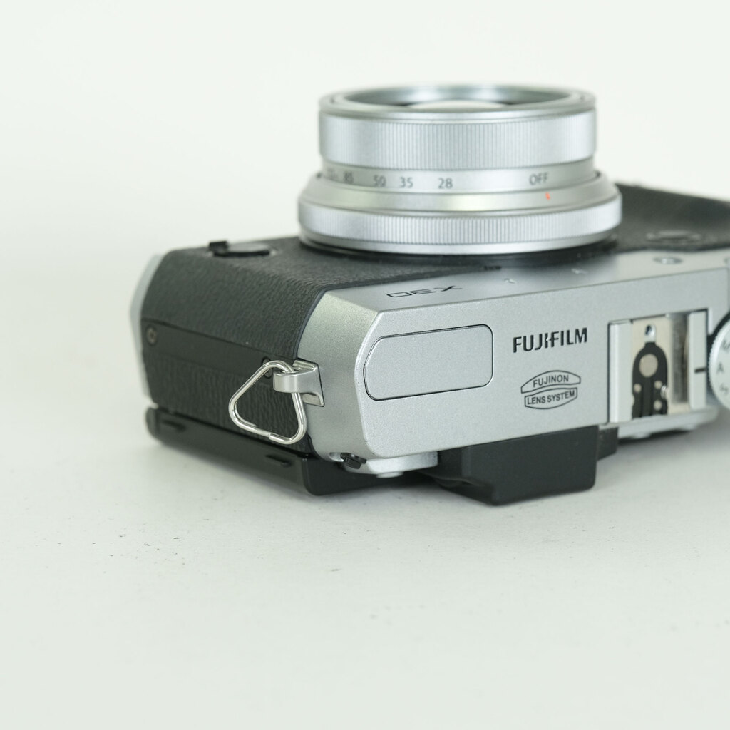 FUJIFILM X30 シルバー