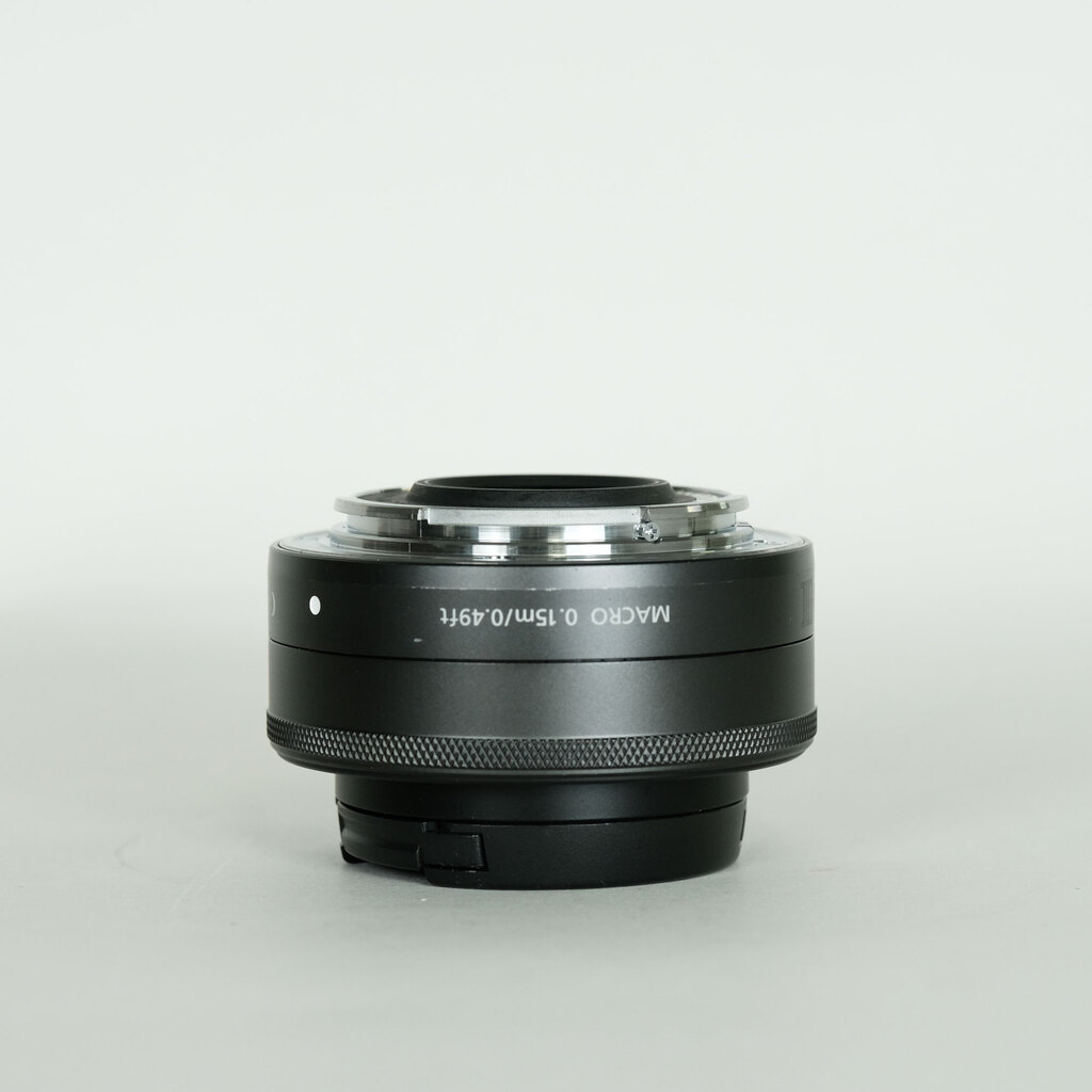 Canon EF-M22mm F2 STM
